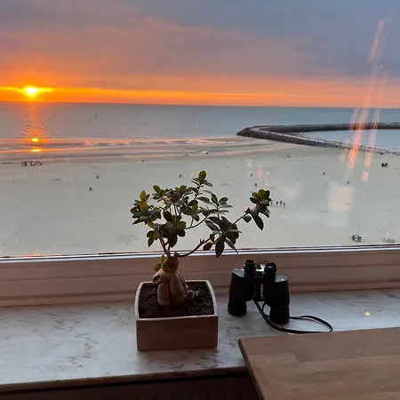 Ruime Frontaal Zeezicht Aaa Locatie * Ostend